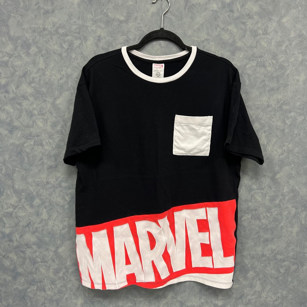 Marvel Graphic Pocket Tee Crew Neck Short Sleeve Black Red White Colorblock Sz M